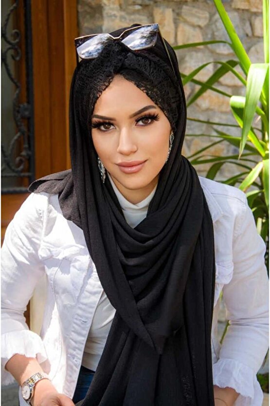 Siyah Dantelli Burgu Model Hazır Şal