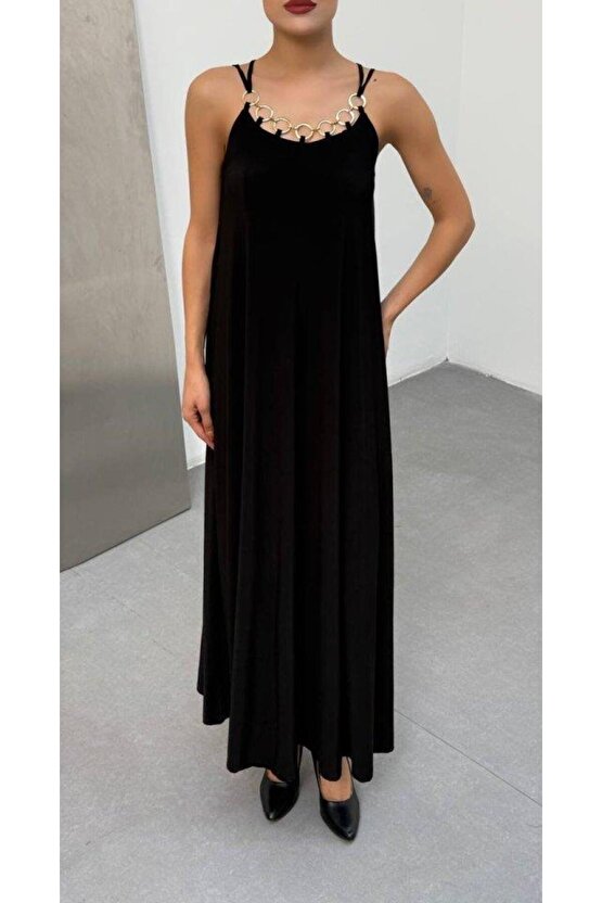 Kadın Omuz Askılı Kuş Gözü Zincir Detay Sandy Kumaş Maxi Boy Elbise