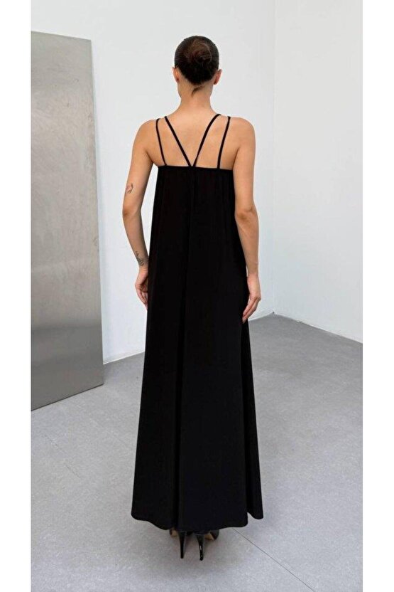 Kadın Omuz Askılı Kuş Gözü Zincir Detay Sandy Kumaş Maxi Boy Elbise