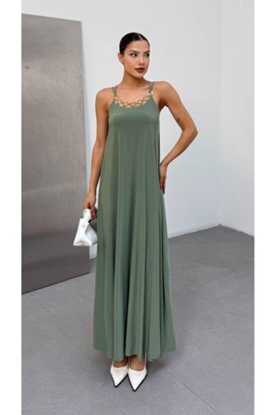 Kadın Omuz Askılı Kuş Gözü Zincir Detay Sandy Kumaş Maxi Boy Elbise