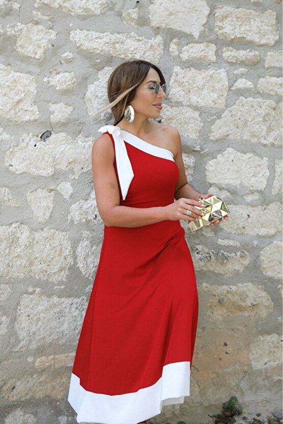 EQURİ Kadın Tek Omuzu Açık Omuzlardan Kurdela Detaylı çift Renkli Ithal Krep Elbise