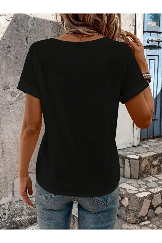 EQURİ Kadın Kısa Kollu V Yakalı şerit Detaylı Viskon Bluz