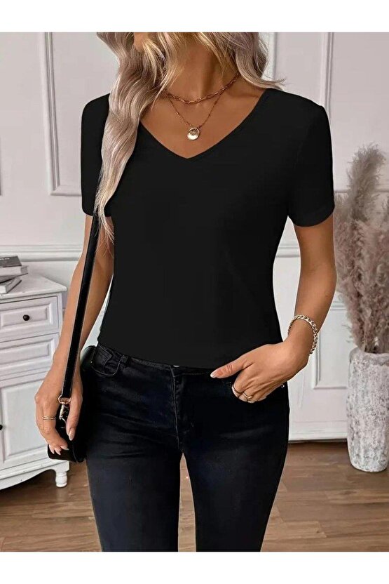 Kadın Kısa Kollu V Yakalı Arkası Dantelli Viskon Bluz