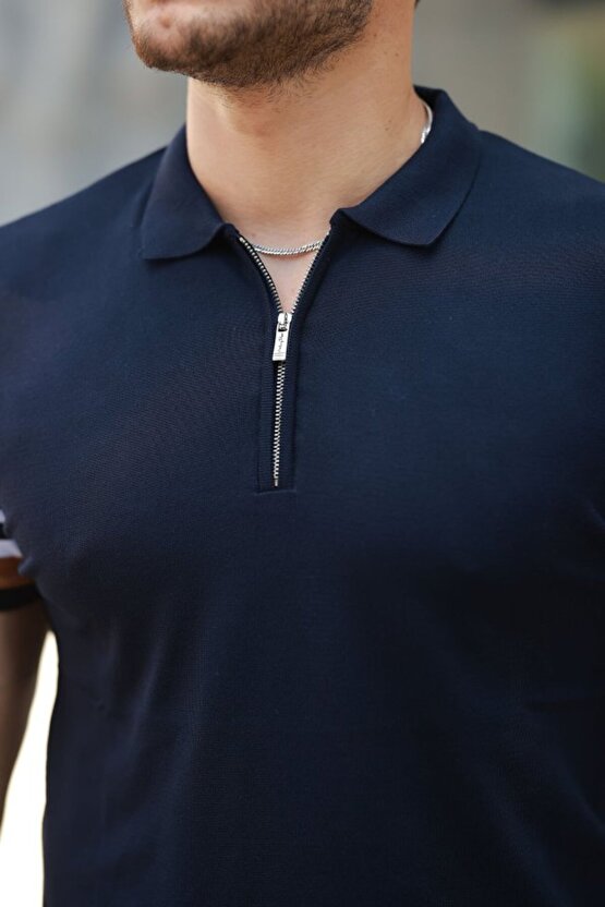 Erkek Fermuar Yakalı Kolları Desenli Kısa Kollu Tişört