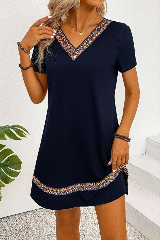 Kadın Kısa Kollu V Yakalı Etnik Desen şerit Detaylı Viskon Elbise