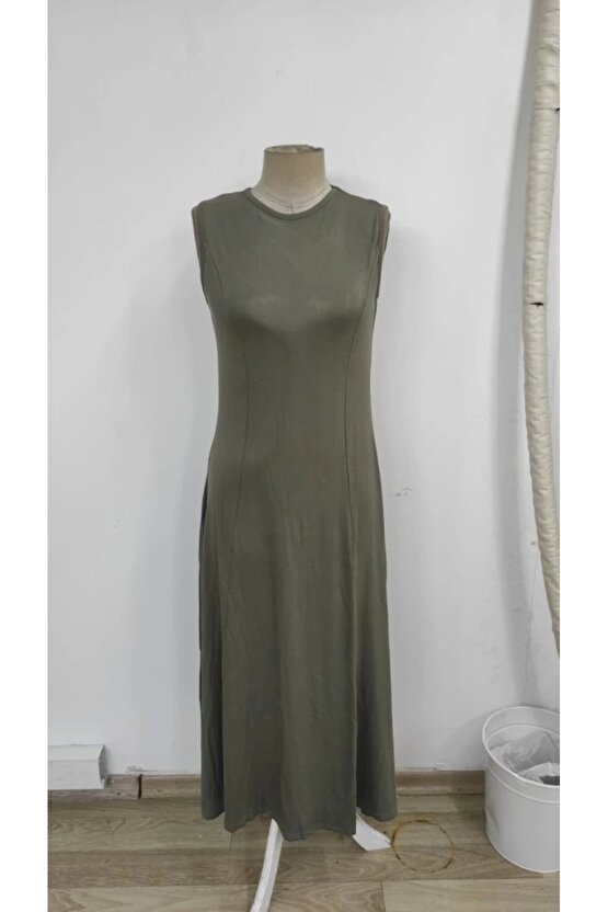 Kadın Sıfır Kollu Bisiklet Yaka Viskon Elbise