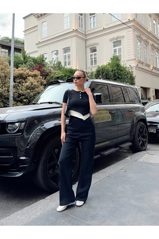 Kadın Bisiklet Yaka Asimetrik Kesim Atlet Detay Bluz Ve Yüksek Bel Bol Paça Pantolon Ikili Takım