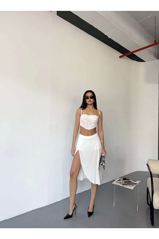 Cepli Şortlu Yırtmaçlı Etek - Beyaz