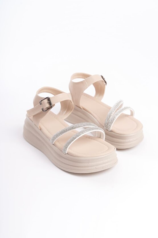 ZLOHE Kalın Tokalı Taşlı Şeritli Ortopedik Taban Kadın Sandalet CKT - Krem