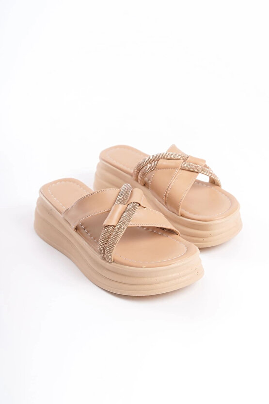 RUBY Düz Topuklu Taşlı Çapraz Şeritli Kalın ve Ortopedik Taban Kadın Terlik CTT - Ten