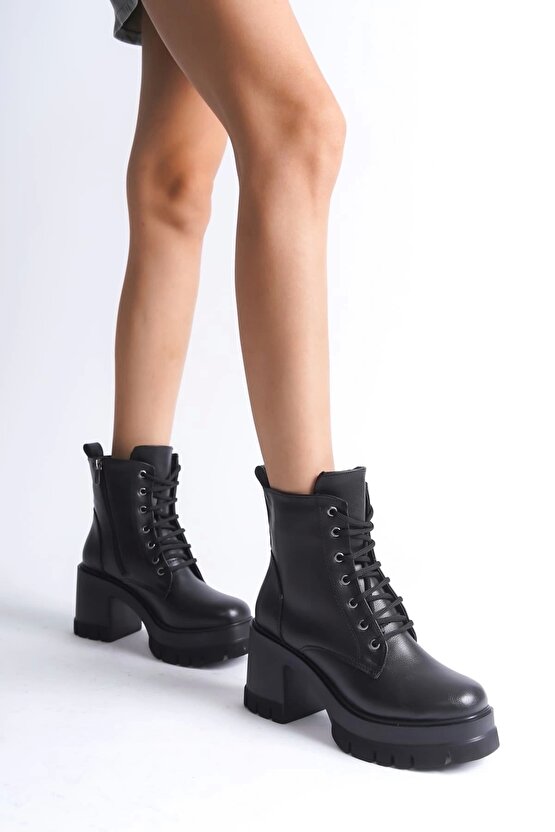 LAUREN Bağcıklı Fermuarlı Ortopedik Taban TopukluKadın Bot ST - Siyah