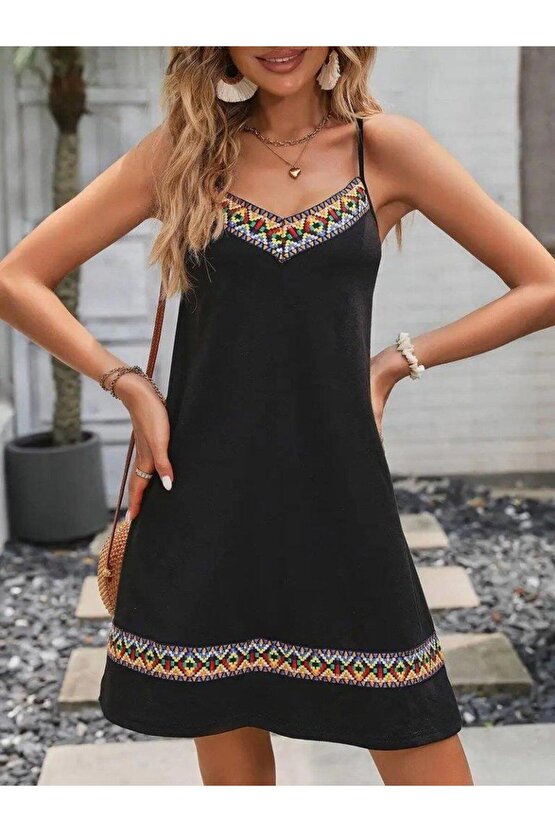 Kadın Ip Askılı V Yakalı Etnik Desenli Detaylı Elbise