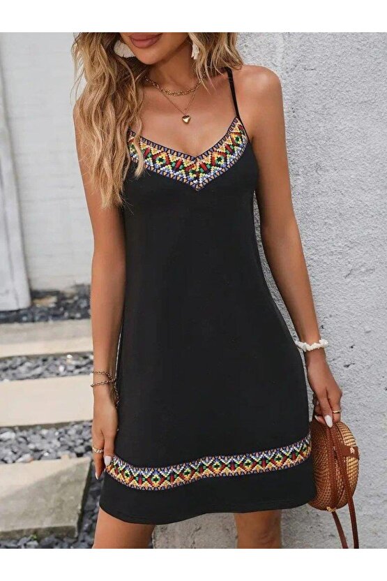 Kadın Ip Askılı V Yakalı Etnik Desenli Detaylı Elbise