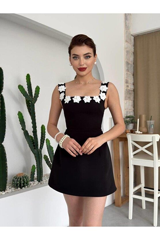 Alyosa Çiçek Detaylı Elbise