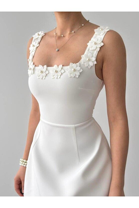 Alyosa Çiçek Detaylı Elbise