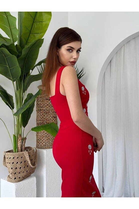 Ners Taş Detaylı Elbise