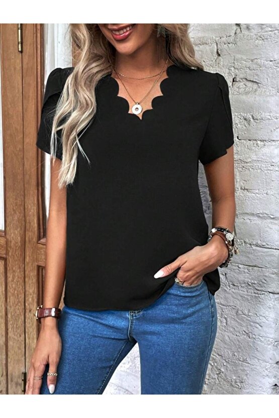 EQURİ Kadın Kısa Kollu Lazer V Yakalı Ithal Krep Bluz