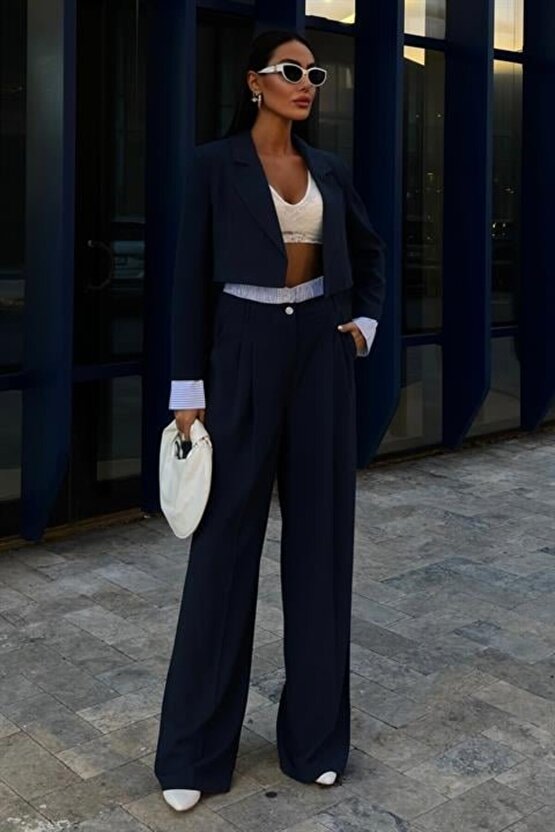 Garni Detaylı Crop Ceketli Takım 10075