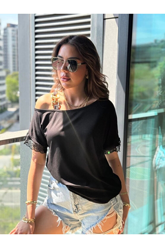 Kadın Tek Omuzu Askılı Kısa Kollu Toka Detaylı Dantelli Viskon Bluz