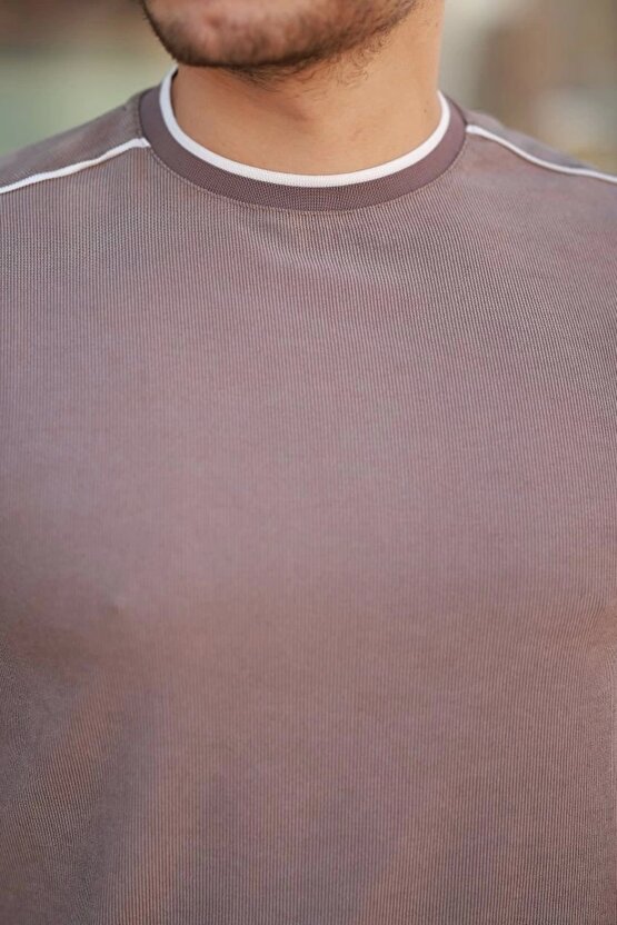 Erkek Omuzlar çizgi Detaylı Kısa Kollu T-shirt