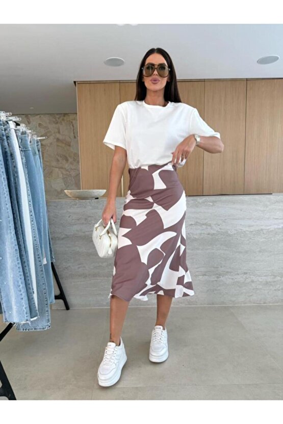 Kadın Kısa Kollu Bisiklet Yaka Viskon Bluz Ve Desenli Süprem Etek Ikili Takım