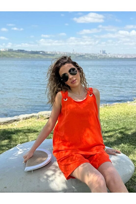 Kadın Kolsuz V Yaka Kuş Gözü Detay Bluz Short Aerobin Ikili Takım