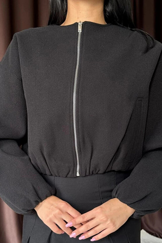 Siyah Kısa Önü Fermuarlı Bomber Ceket