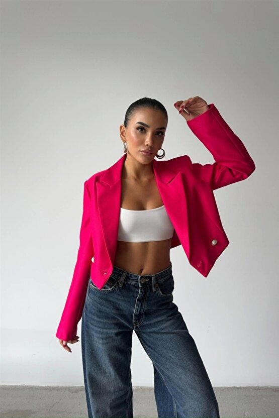 EKŞİOĞLU GLOBAL ARKASI İNCİ DÜĞME DETAYLI CROP CEKET - Fuşya