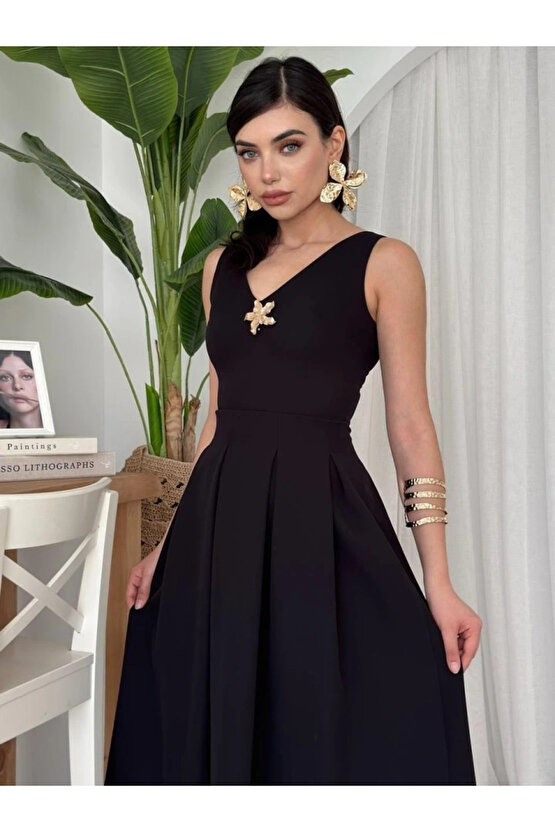 ate Yıldız Detaylı Elbise