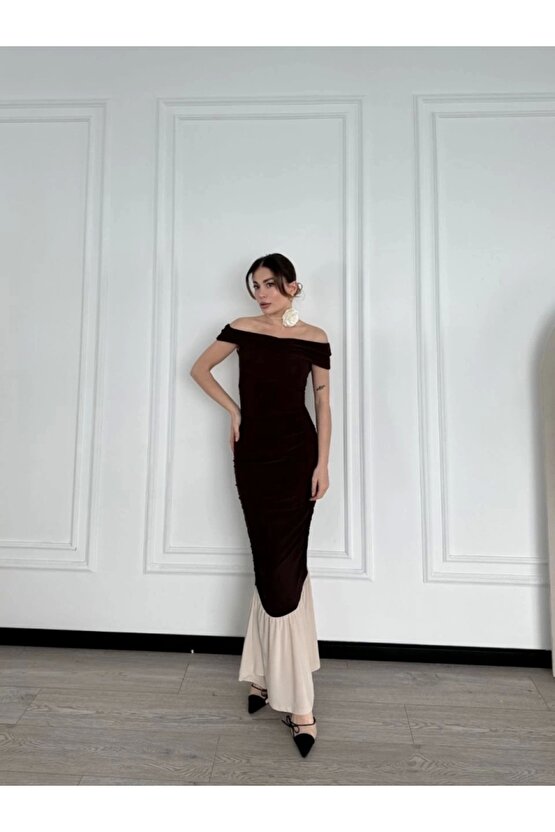 triptiz Omuzlu Uzun Elbise Kahve