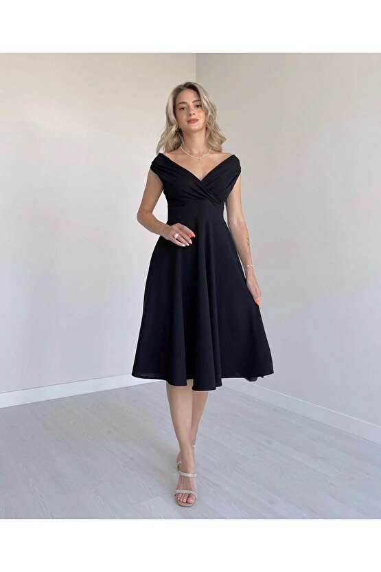 Kadın Kısa Kollu Kruvaze Yaka Eteği Volanlı Krep Elbise