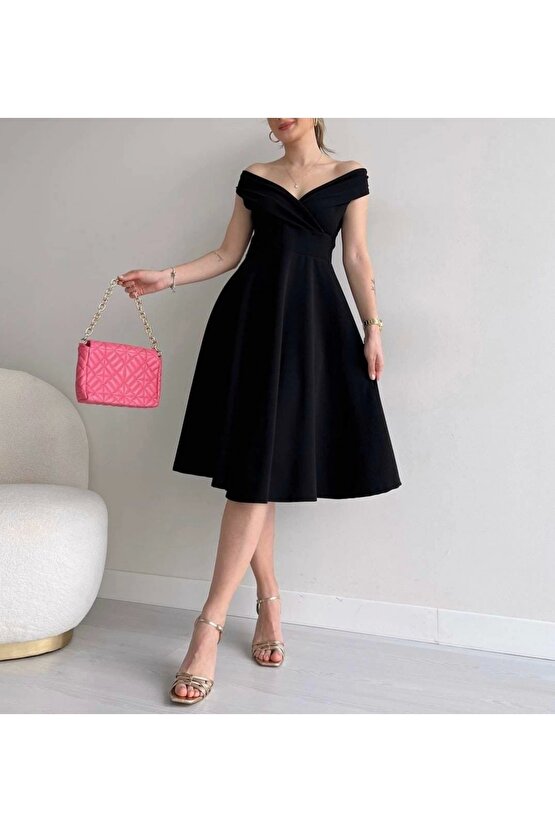 Kadın Kısa Kollu Kruvaze Yaka Eteği Volanlı Krep Elbise