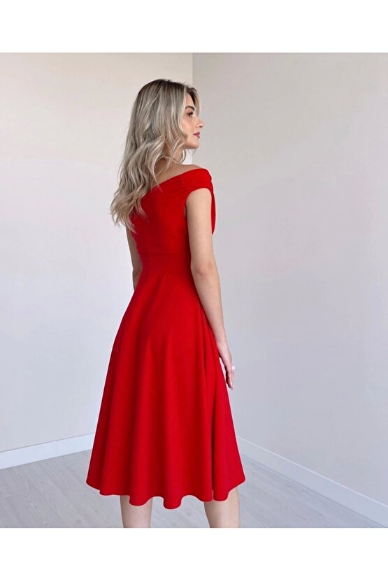 Kadın Kısa Kollu Kruvaze Yaka Eteği Volanlı Krep Elbise