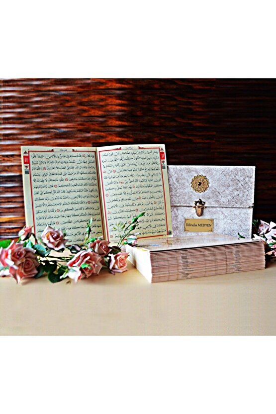Hediyelik Kuranı Kerim Hediyelik Hatim Seti 30 Cüz Rahle Boy 21-28 Cm Hediyelik Kadife Kaplı