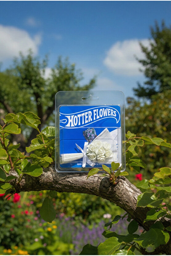 Özel Seri Sevgiliye Hediye Minik Beyaz Gül Buketi