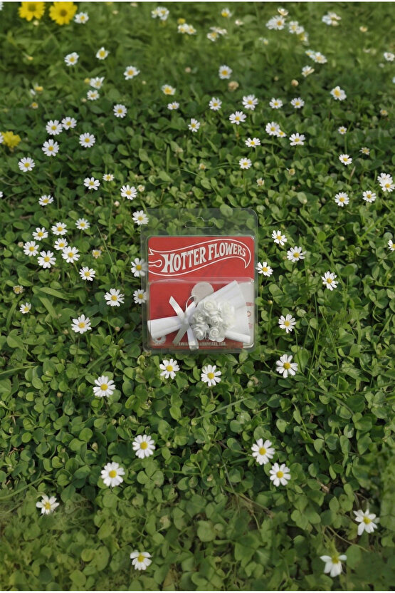 Minik Buket Tasarım Koleksiyon Ürünü Beyaz Gül Buketi Sevgiliye Hediye