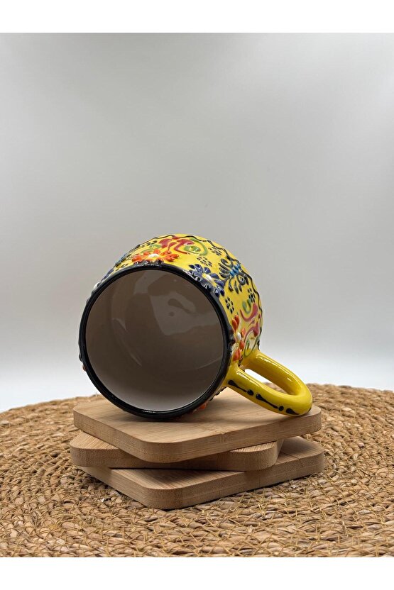 2 Adet Kabartma Desenli El Yapımı Seramik Kupa