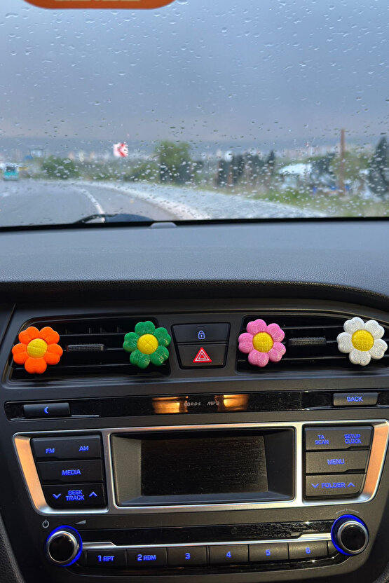 2 Adet Renkli Plastik Çiçekler Papatya Çiçeği Araba Klima Süsü Torpido Araç Aksesuar Iç Süsler