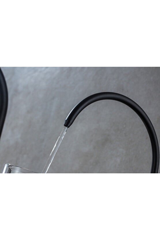 Siyah Çubuk Kol Arıtma Musluğu