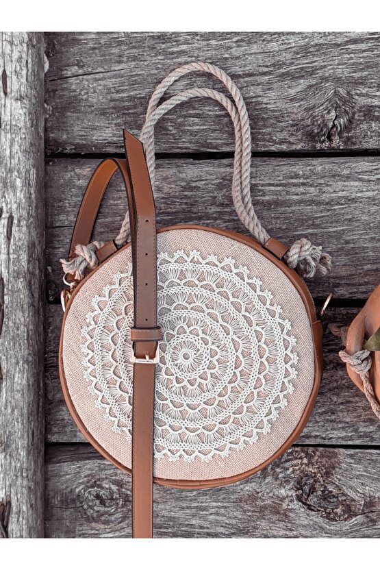 Heybes Kadın El Yapımı Dantel Detaylı Yuvarlak Hasır Omuz Çantası