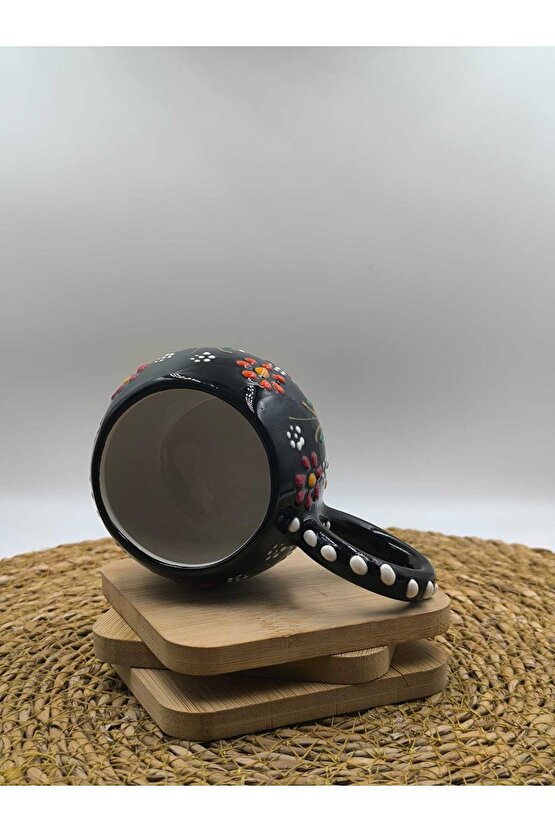 2 Adet Kabartma Desenli El Yapımı Seramik Kupa