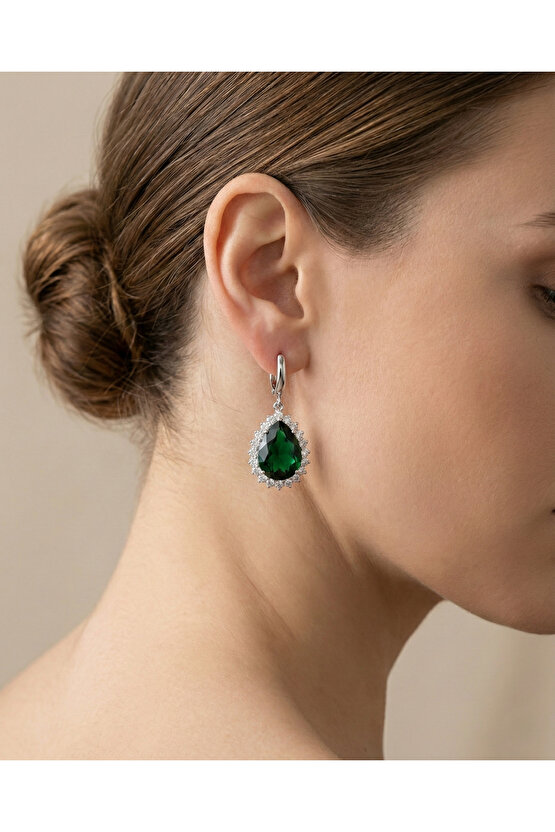 Yeşil Taşlı Küpe