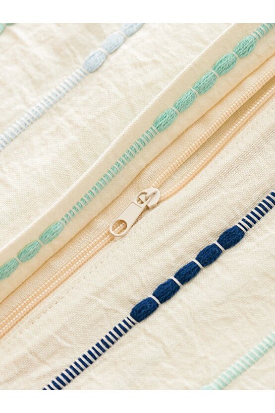 Nakışlı Püskül Detaylı Kırlent Kılıfı 45x45 Cm