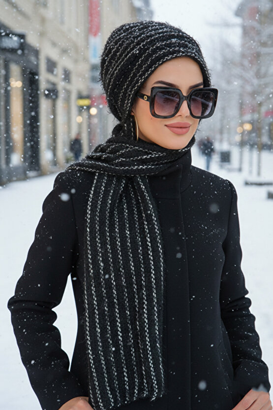 Siyah Beyaz Atkılı Bere - 30202