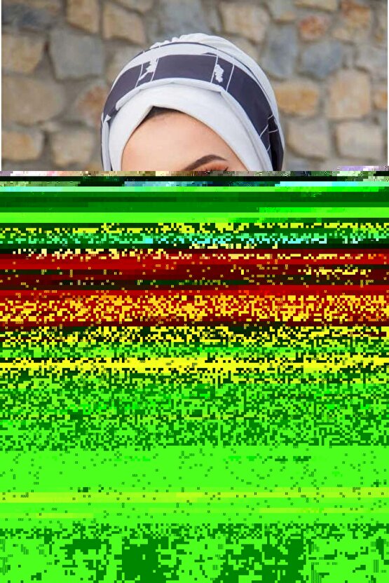 Beyaz Desen Fularlı Bone