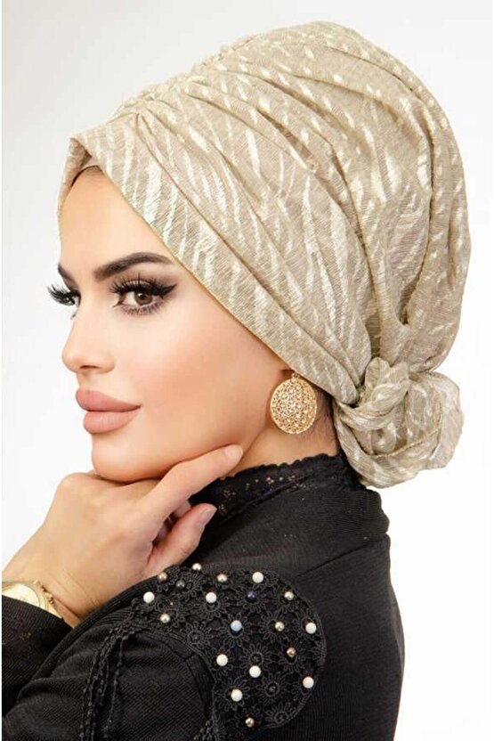 Kadın Kapüşonlu Uzun Şişme Mont – Su Geçirmez Oversize Kışlık, Cepli Fermuarlı