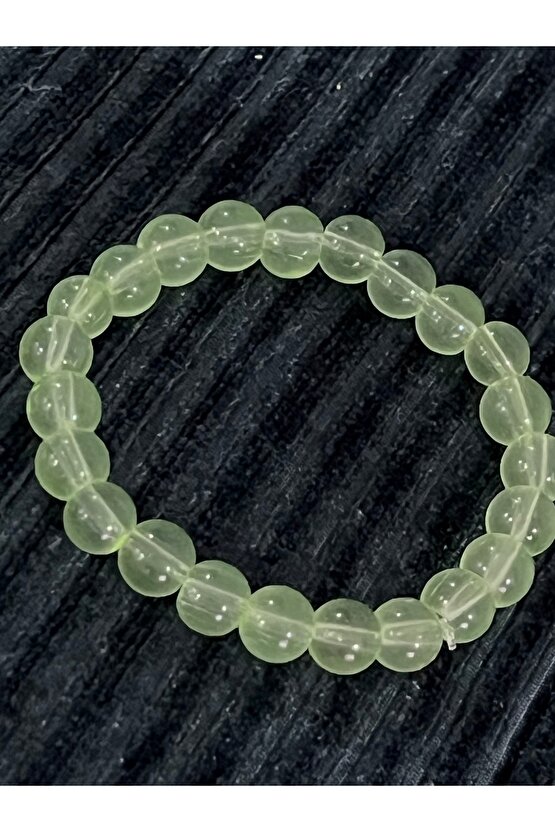 Yeşil Kuvars Soluk açık yeşil Cam gibi şeffaf Ruhsal denge, kalp çakrası taşı