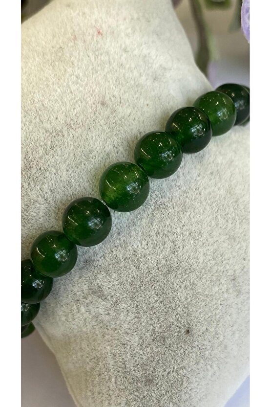 Doğal Yeşim Taşı Bileklik 8mm – Sakinlik ve Şıklığın Doğal Hali