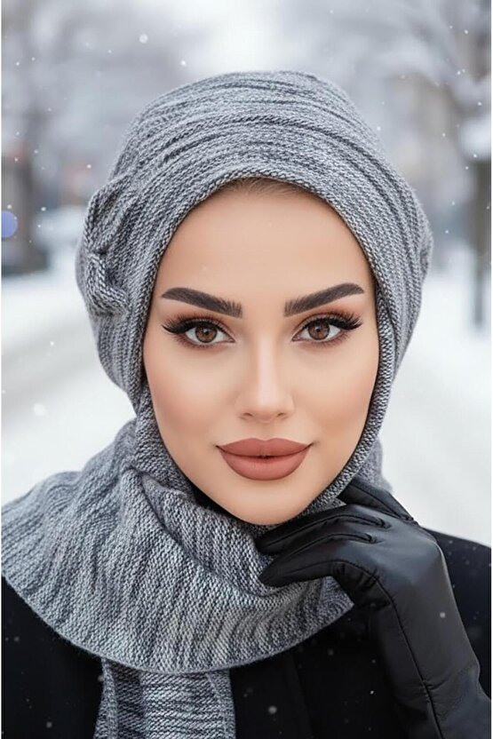 Kot Lacivert Fiyonklu Tesettür Bere