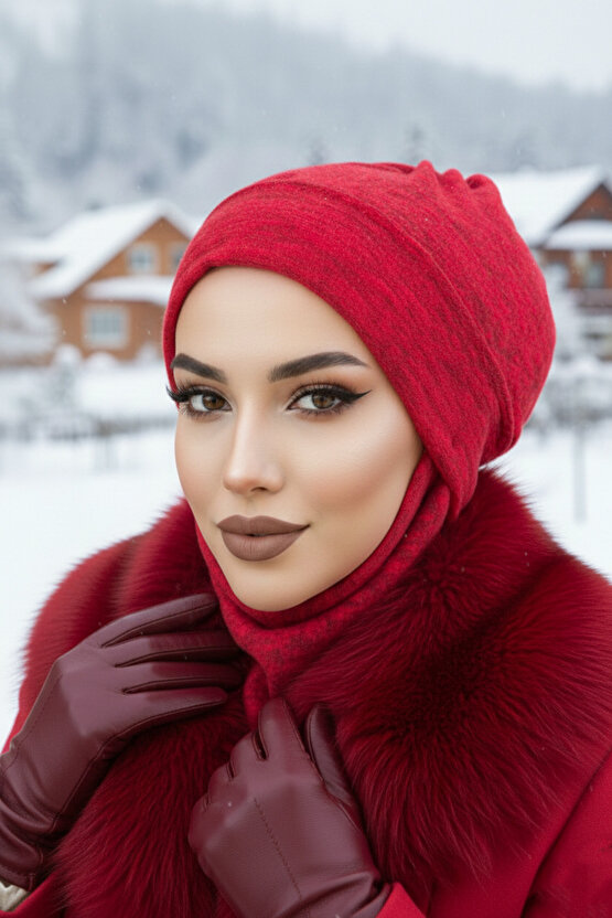 Kırmızı Desen Maskeli Bere